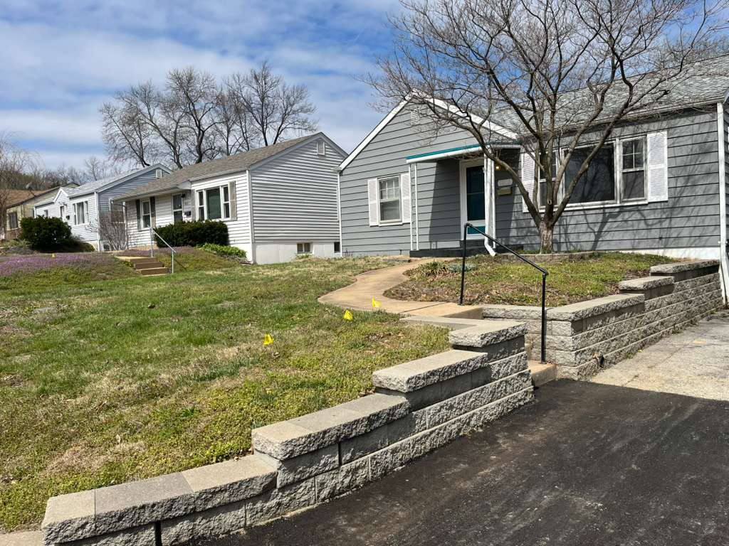 House for rent at 9813 Lullaby Lane, Saint Louis, MO 63114