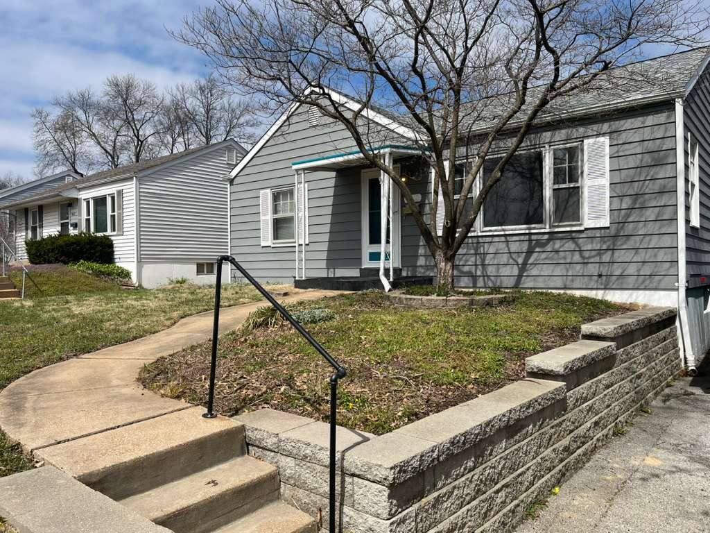 House for rent at 9813 Lullaby Lane, Saint Louis, MO 63114