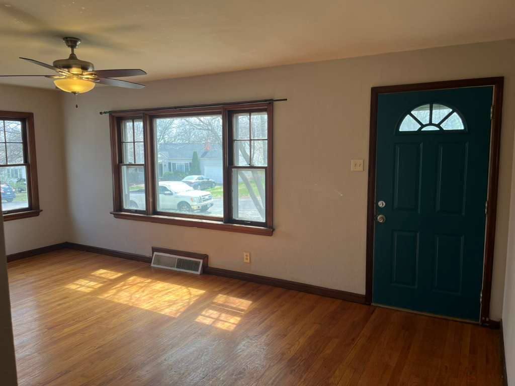 House for rent at 9813 Lullaby Lane, Saint Louis, MO 63114
