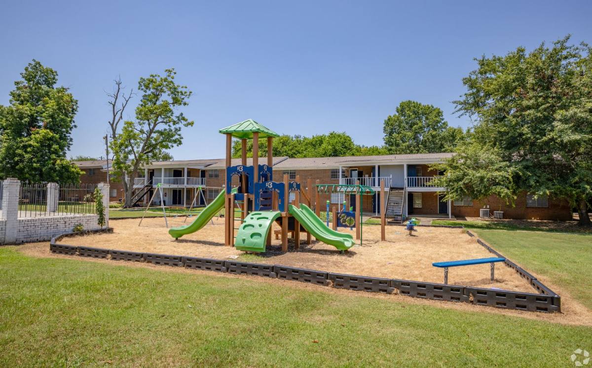Apartment for rent at 2337 Sharon Dr, Albany, GA 31707