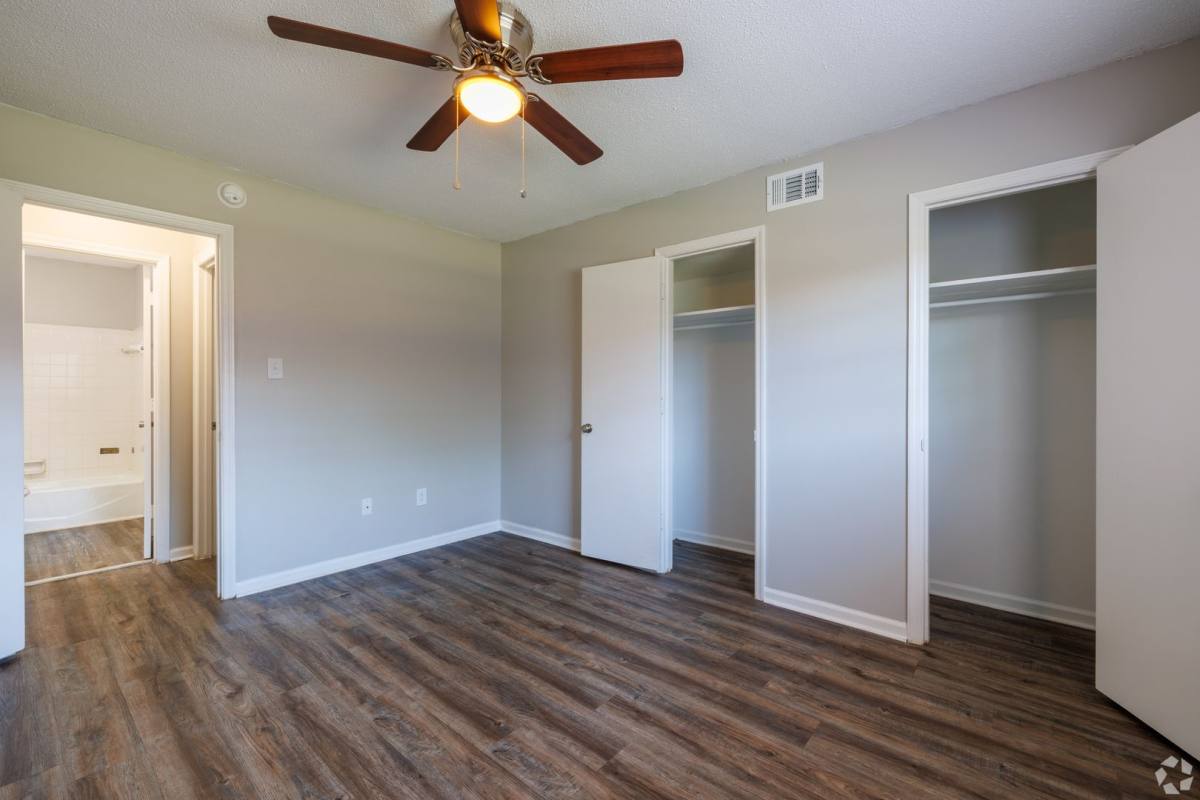 Apartment for rent at 2337 Sharon Dr, Albany, GA 31707