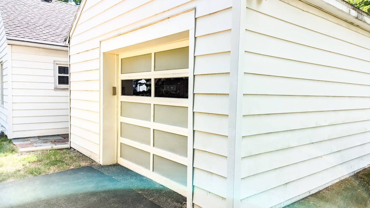 House for rent at 1 Dresden Court, Albany, NY 12203
