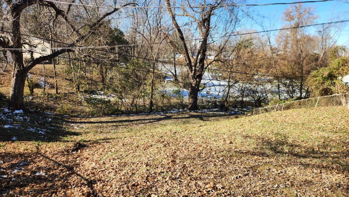 House for rent at 248 Perthshire Rd, Saint Louis, MO 63137