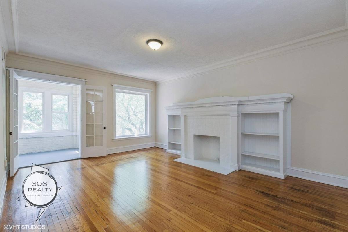 Apartment for rent at 5034-36 S Michigan Ave, Chicago, IL 60615