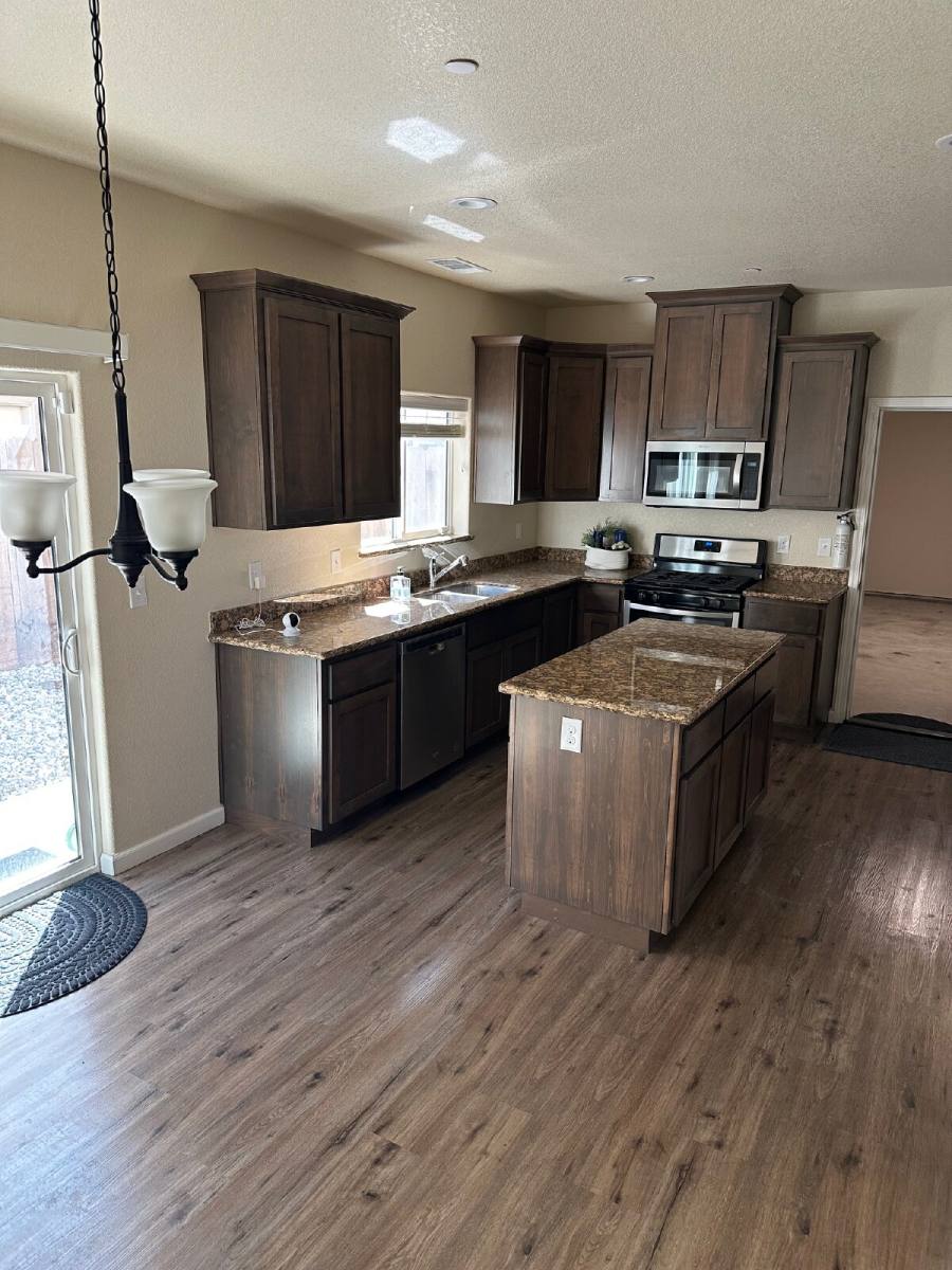 House for rent at 1338 Hermosa Dr, Merced, CA 95348