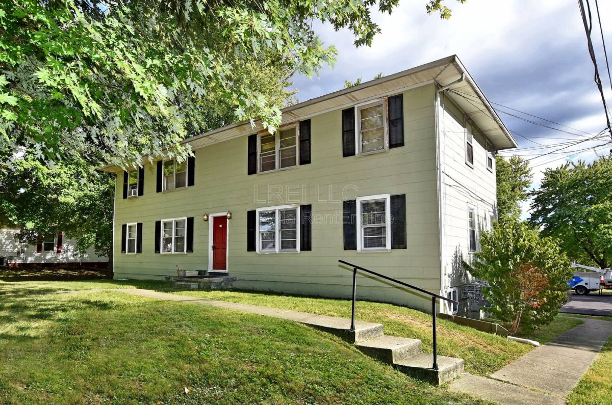 Apartment for rent at 810 W Vine St, Radcliff, KY 40160