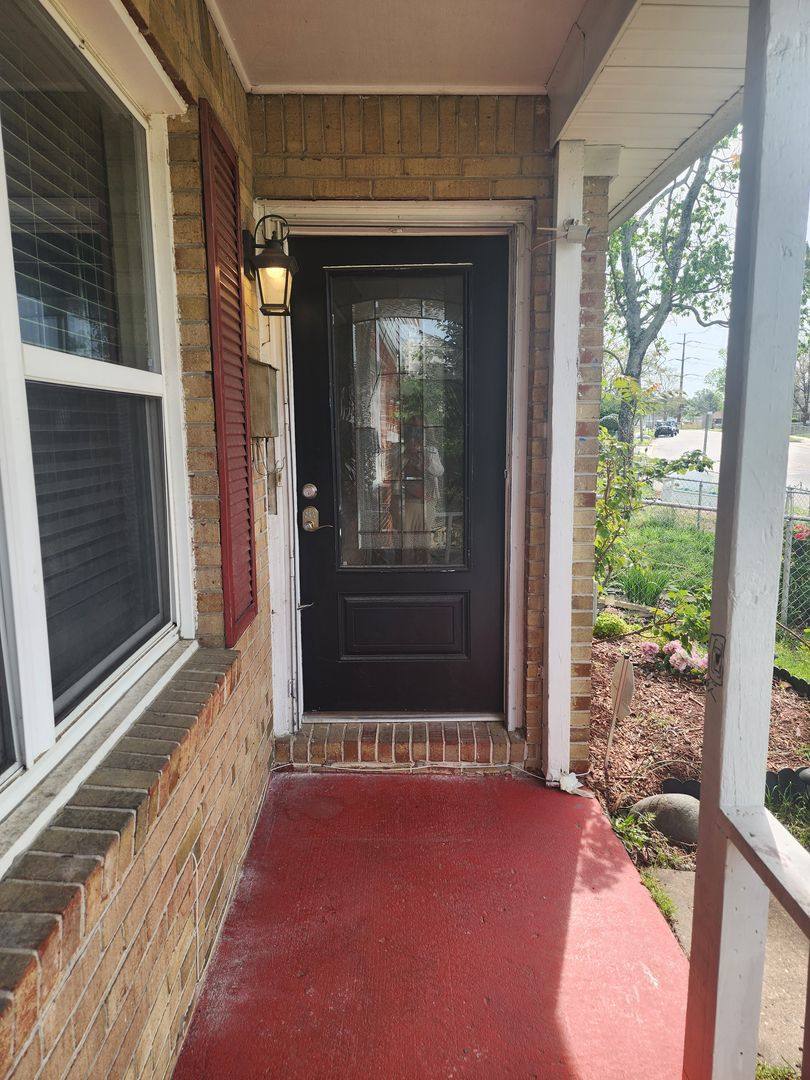 Townhouse for rent at 2620 Sunrise Ave, Chesapeake, VA 23324