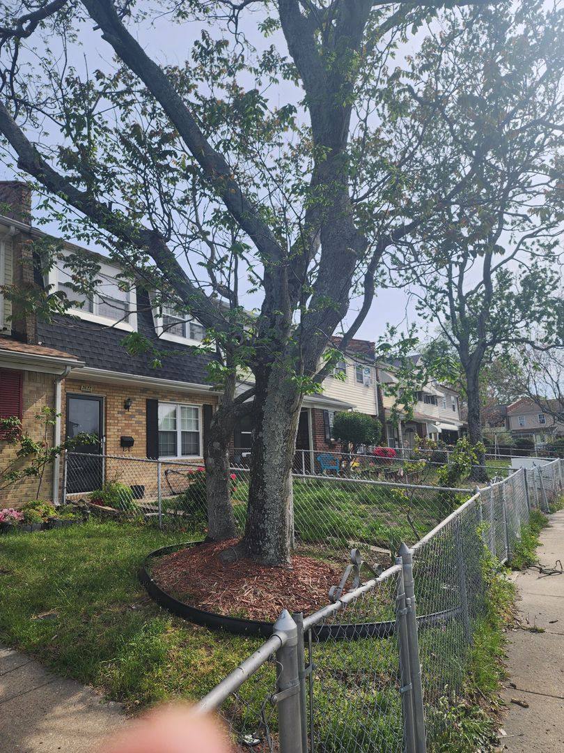 Townhouse for rent at 2620 Sunrise Ave, Chesapeake, VA 23324