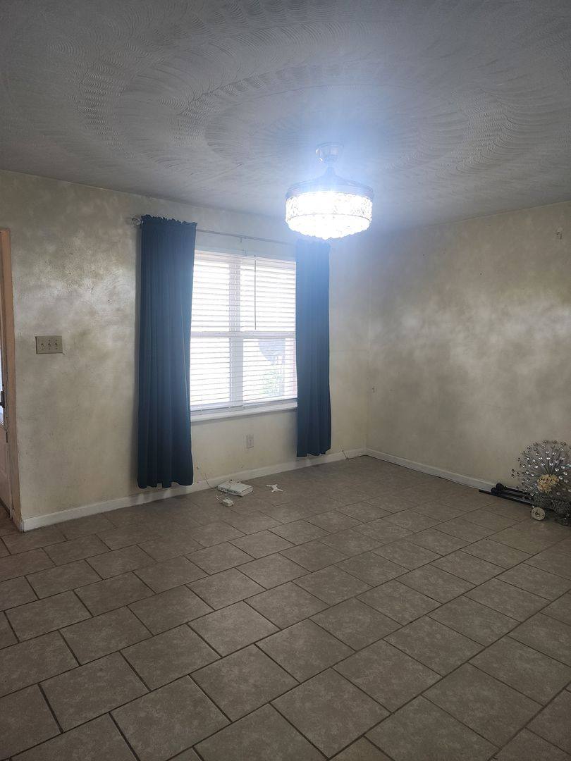 Townhouse for rent at 2620 Sunrise Ave, Chesapeake, VA 23324