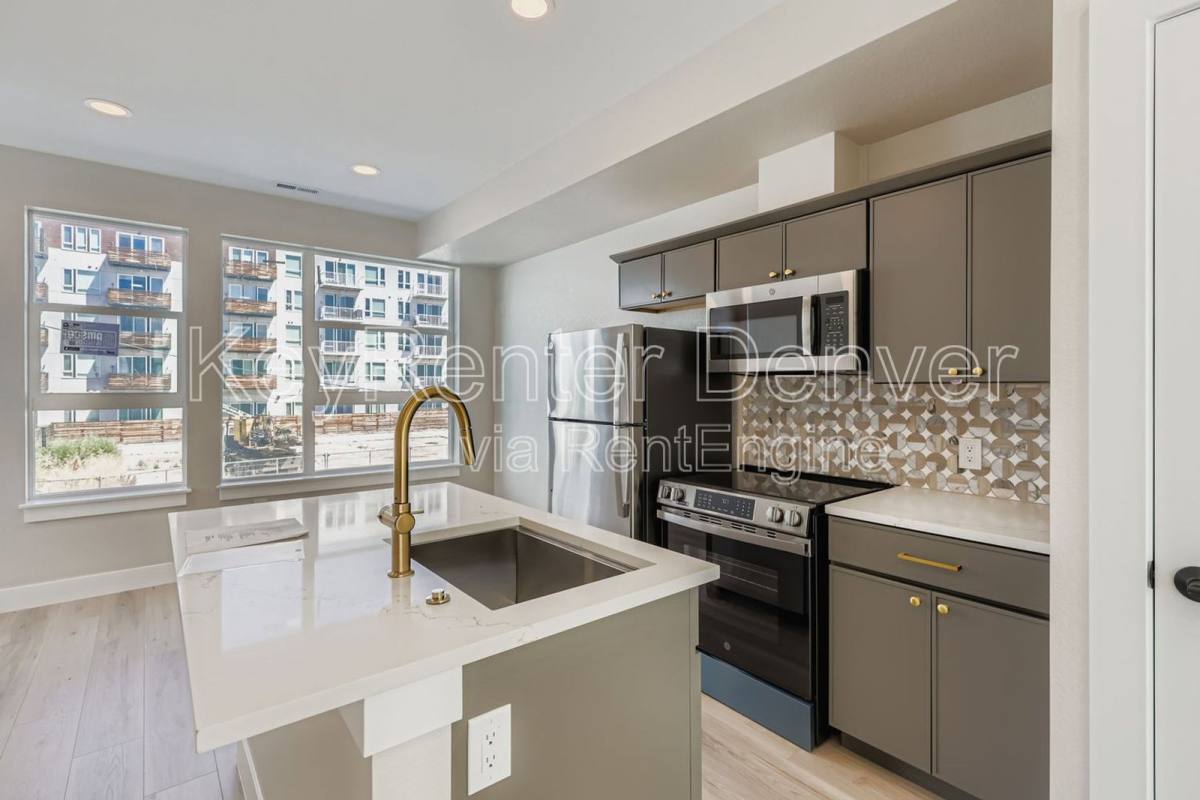 Apartment for rent at 4100 E Warren Ave #5, Denver, CO 80222