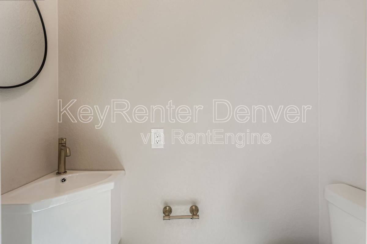 Apartment for rent at 4100 E Warren Ave #5, Denver, CO 80222