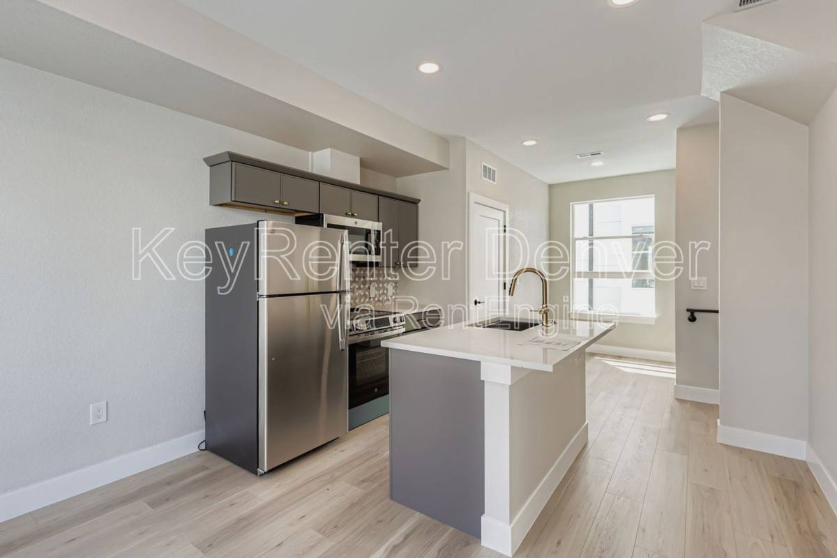 Apartment for rent at 4100 E Warren Ave #5, Denver, CO 80222
