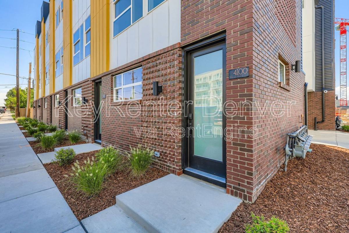 Apartment for rent at 4100 E Warren Ave #5, Denver, CO 80222