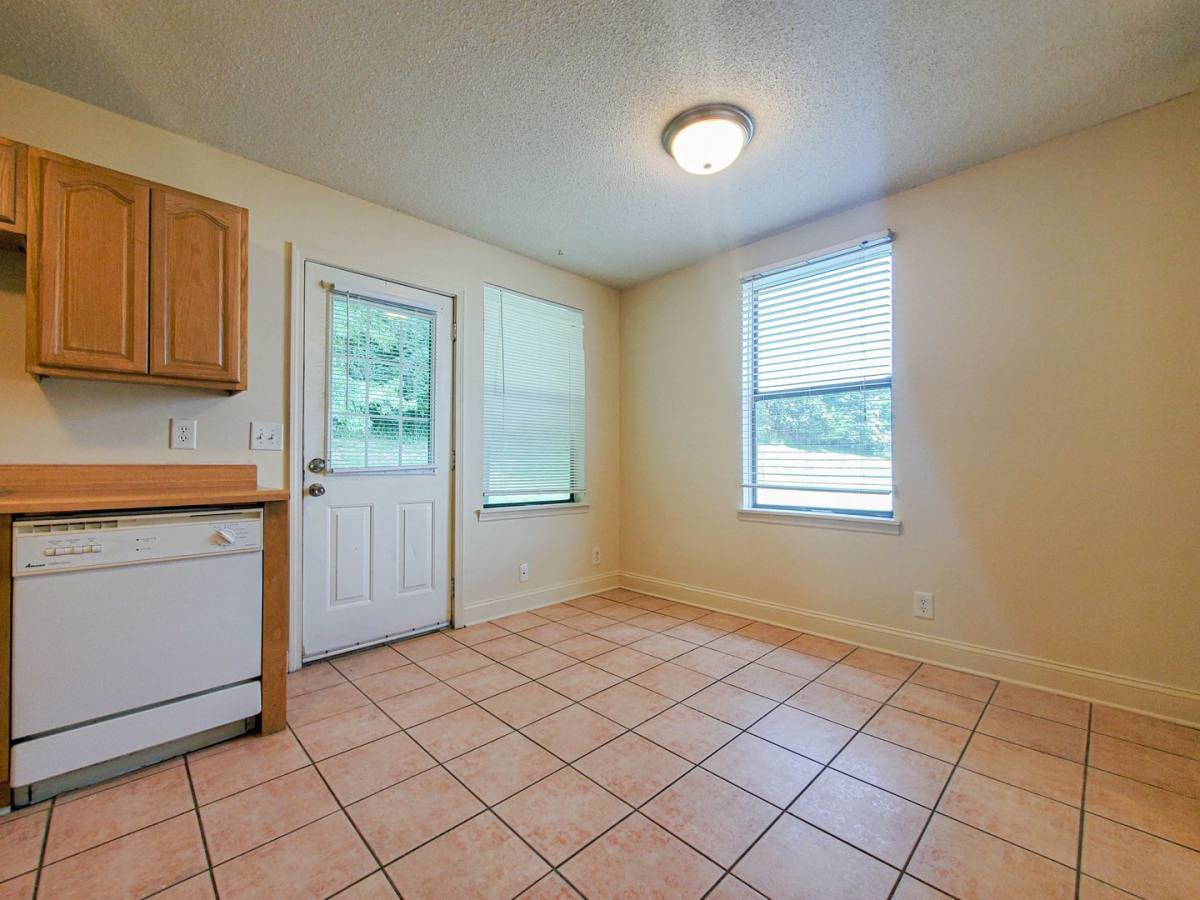 Apartment for rent at 105 Kingsbury Court, Clarksville, TN 37040