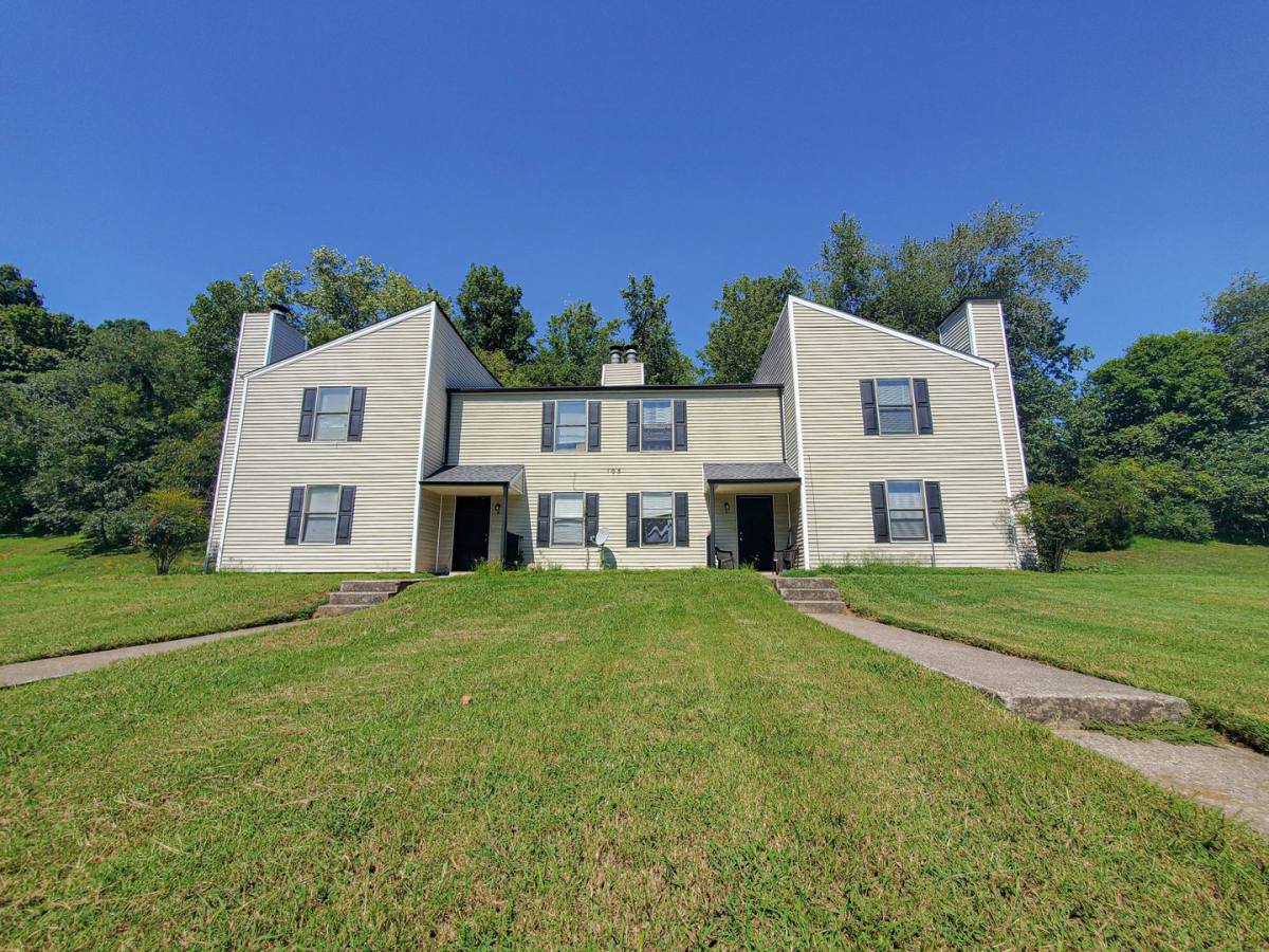 Apartment for rent at 105 Kingsbury Court, Clarksville, TN 37040