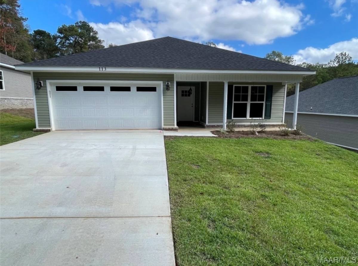 House for rent at 113 Curtis Circle, Daleville, AL 36322