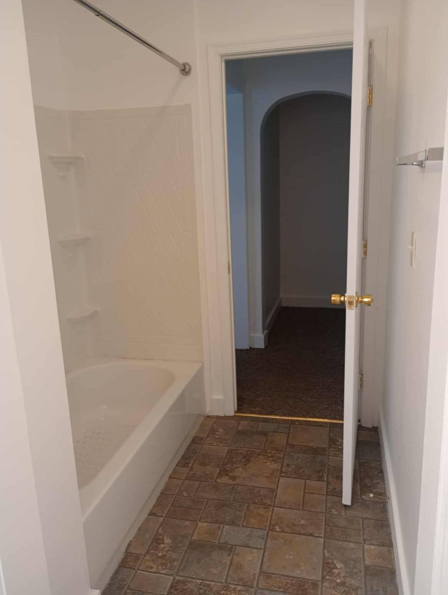 Apartment for rent at 4 Altamont Terrace #6, Cumberland, MD 21502