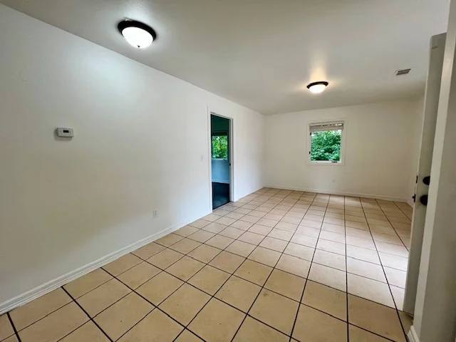 Apartment for rent at 364 E 7th St #2, Fayetteville, AR 72701