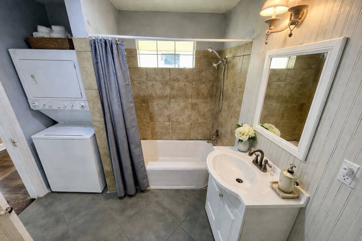 House for rent at 3232 Cockrell Ave, Fort Worth, TX 76109
