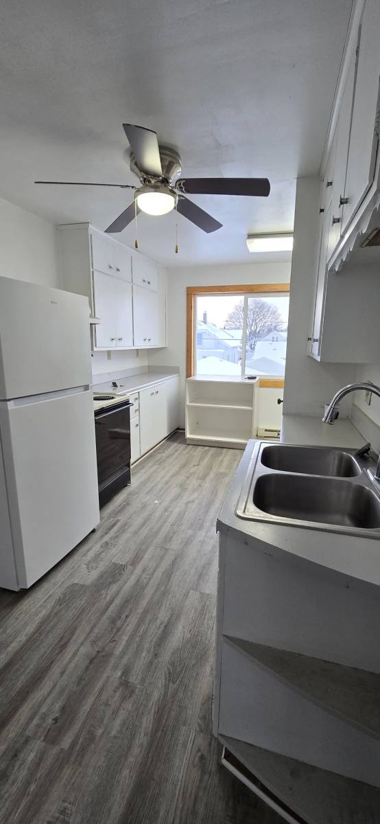 Apartment for rent at 1127 Dillingham Ave, Sheboygan, WI 53081