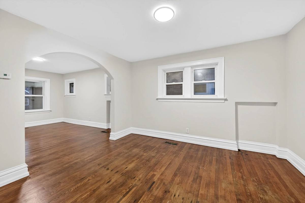 House for rent at 6135 Newport Ave, Saint Louis, MO 63116