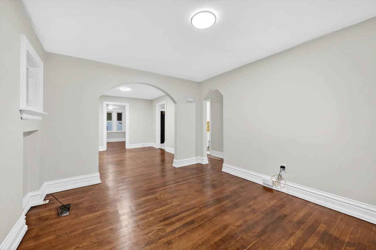 House for rent at 6135 Newport Ave, Saint Louis, MO 63116