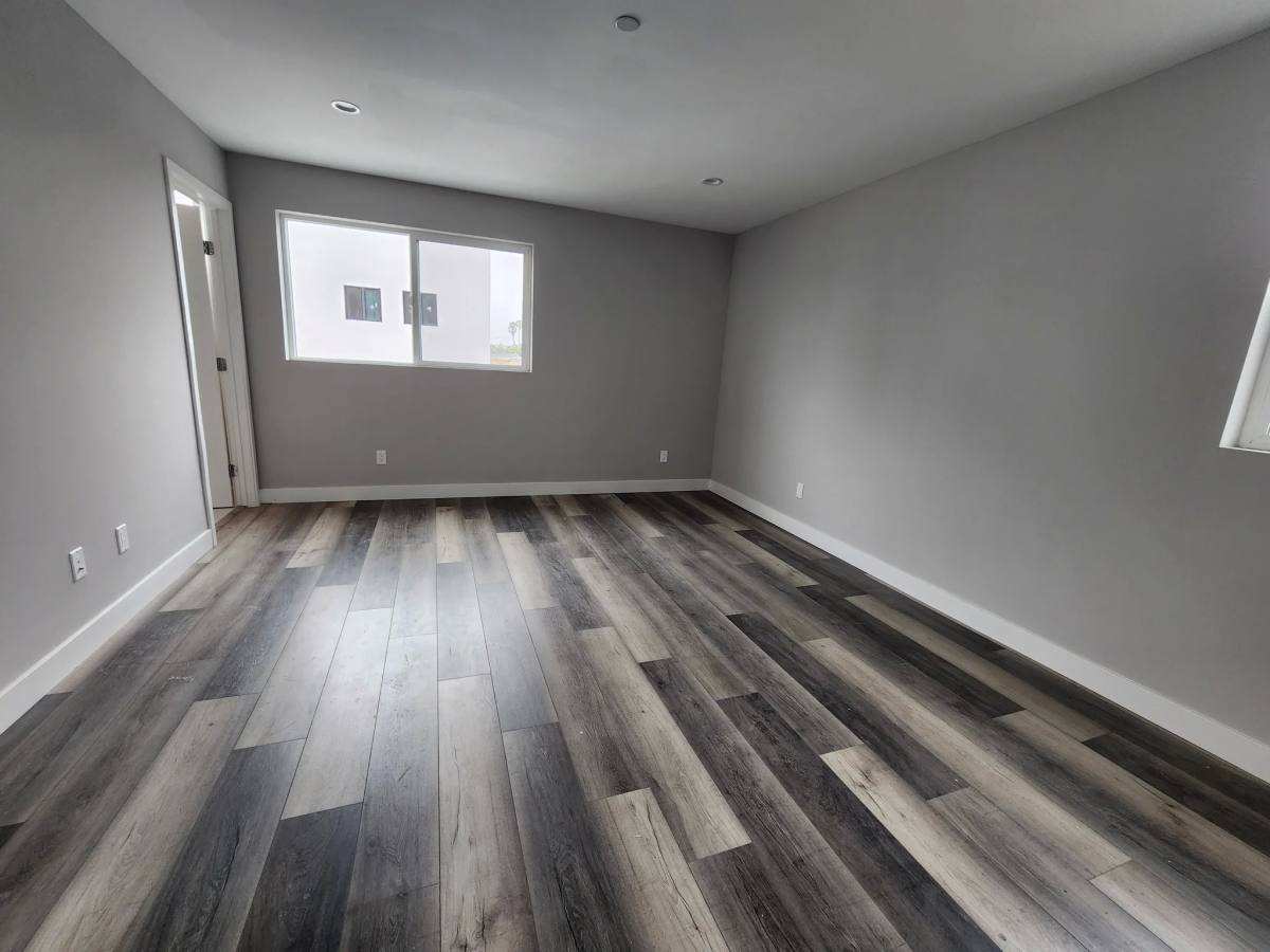 Townhouse for rent at 2406 Hauser Blvd #1 2, Los Angeles, CA 90016