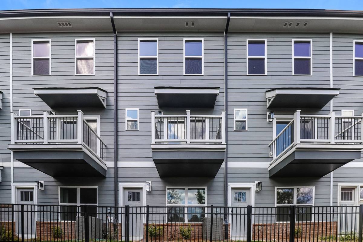 Townhouse for rent at 704 Drakeford Court, Charlotte, NC 28216