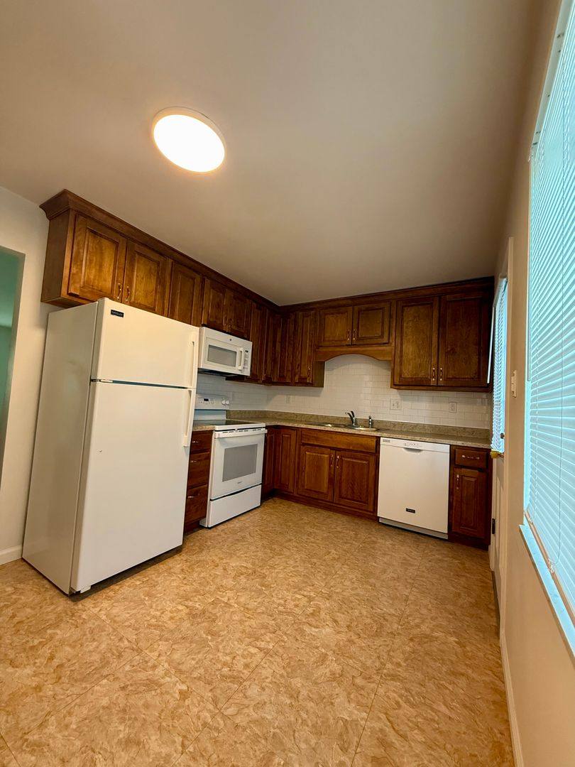 Apartment for rent at 1206 W 9th St, Rolla, MO 65401