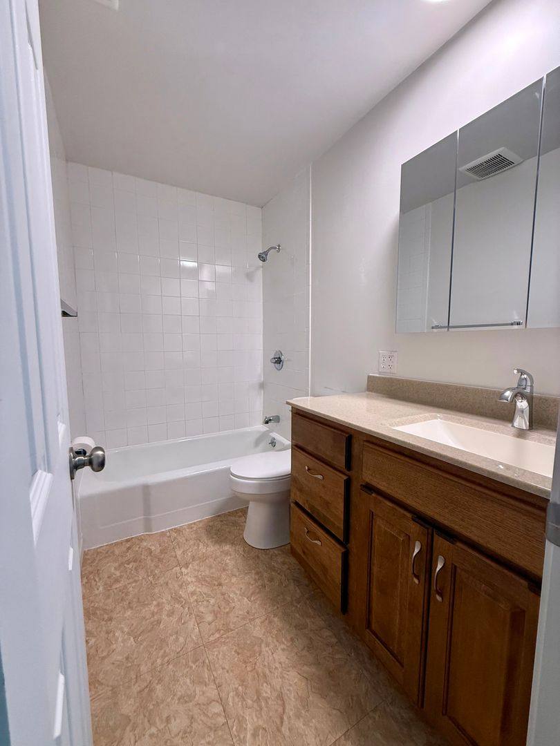 Apartment for rent at 1206 W 9th St, Rolla, MO 65401