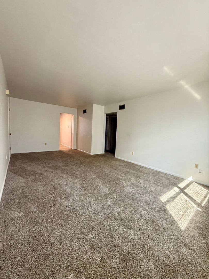 Apartment for rent at 1206 W 9th St, Rolla, MO 65401