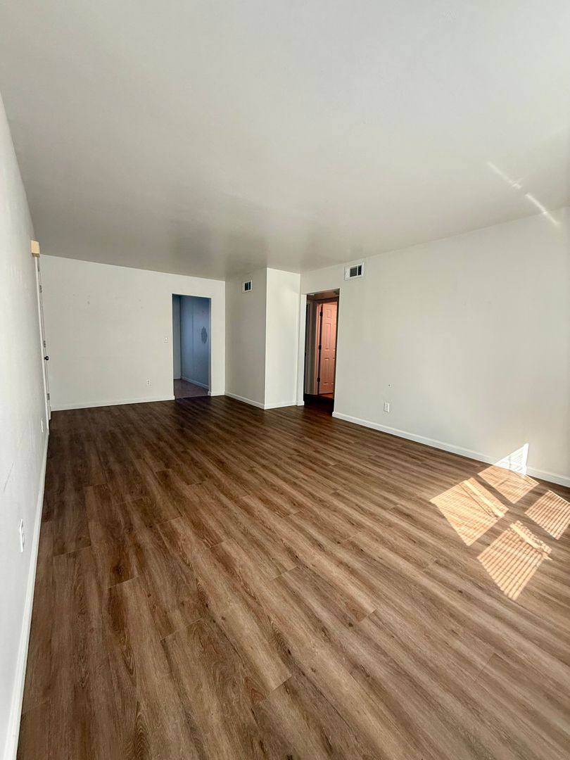 Apartment for rent at 1206 W 9th St, Rolla, MO 65401