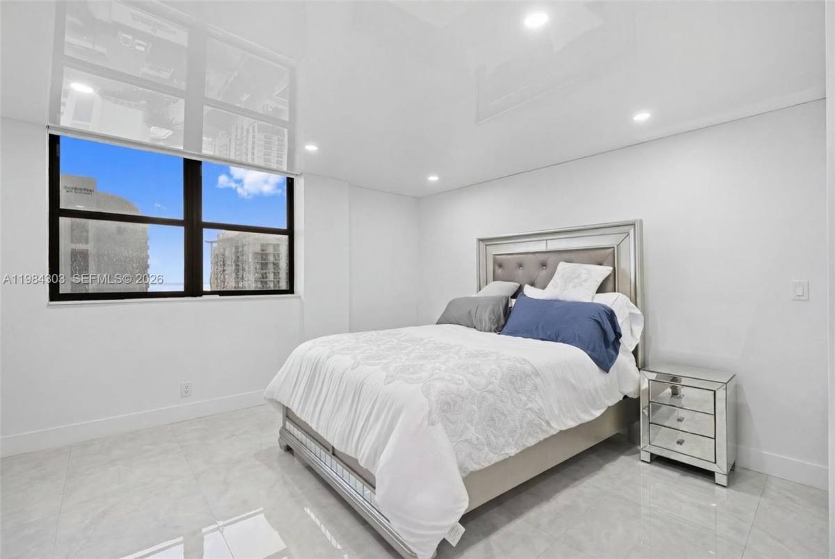 House for rent at 210 174th St, North Miami Beach, FL 33160