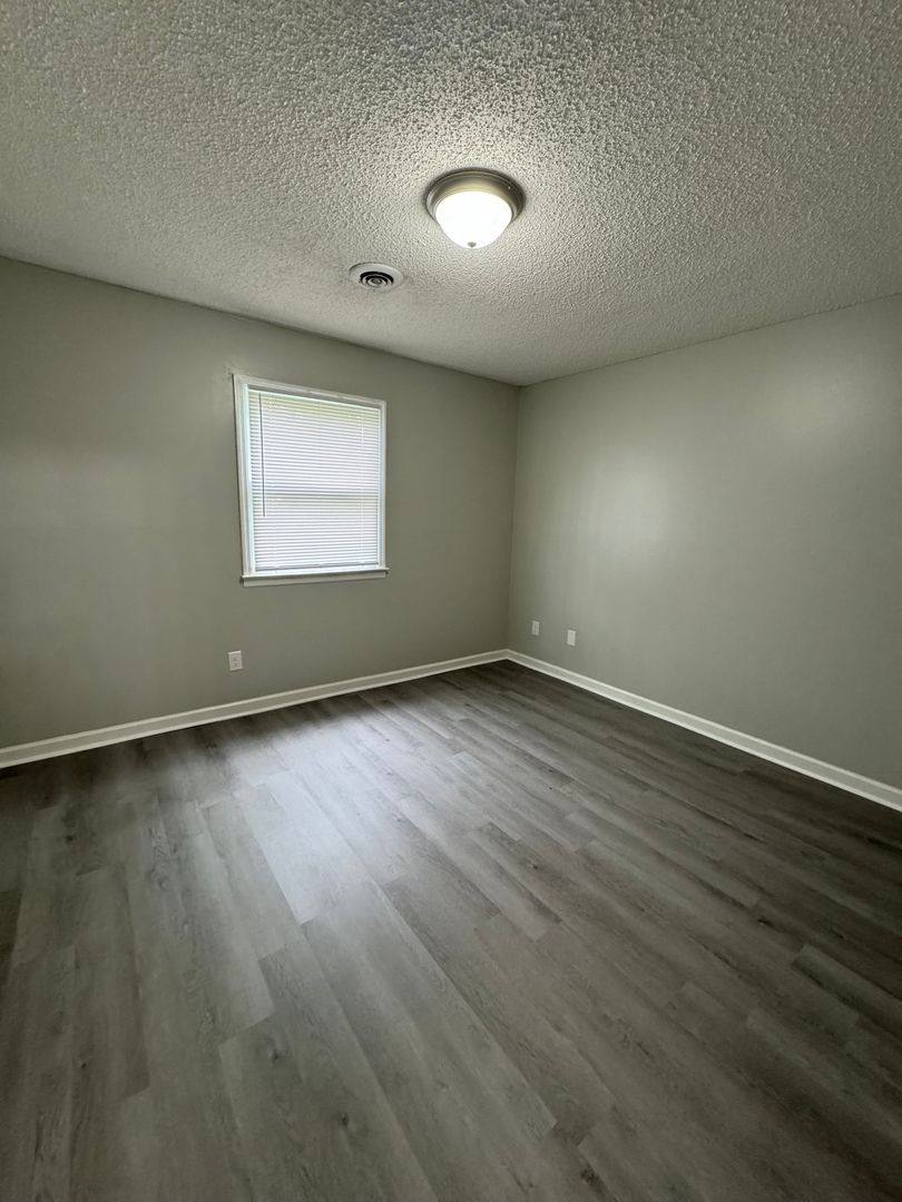 Apartment for rent at 1304 Holyoke St, Kingsport, TN 37664