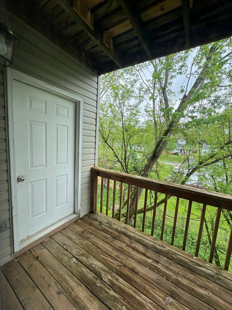 Apartment for rent at 1304 Holyoke St, Kingsport, TN 37664