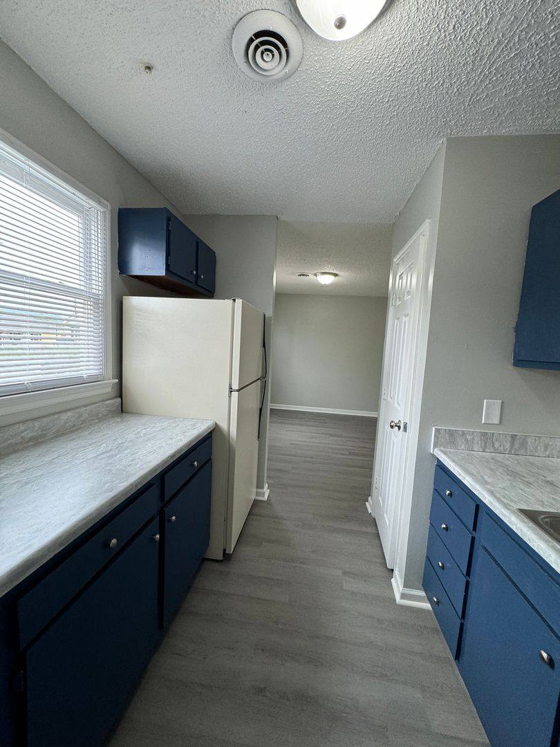 Apartment for rent at 1304 Holyoke St, Kingsport, TN 37664