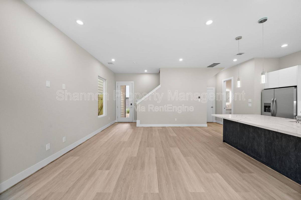 Apartment for rent at 28 Bucan St #B, Houston, TX 77076