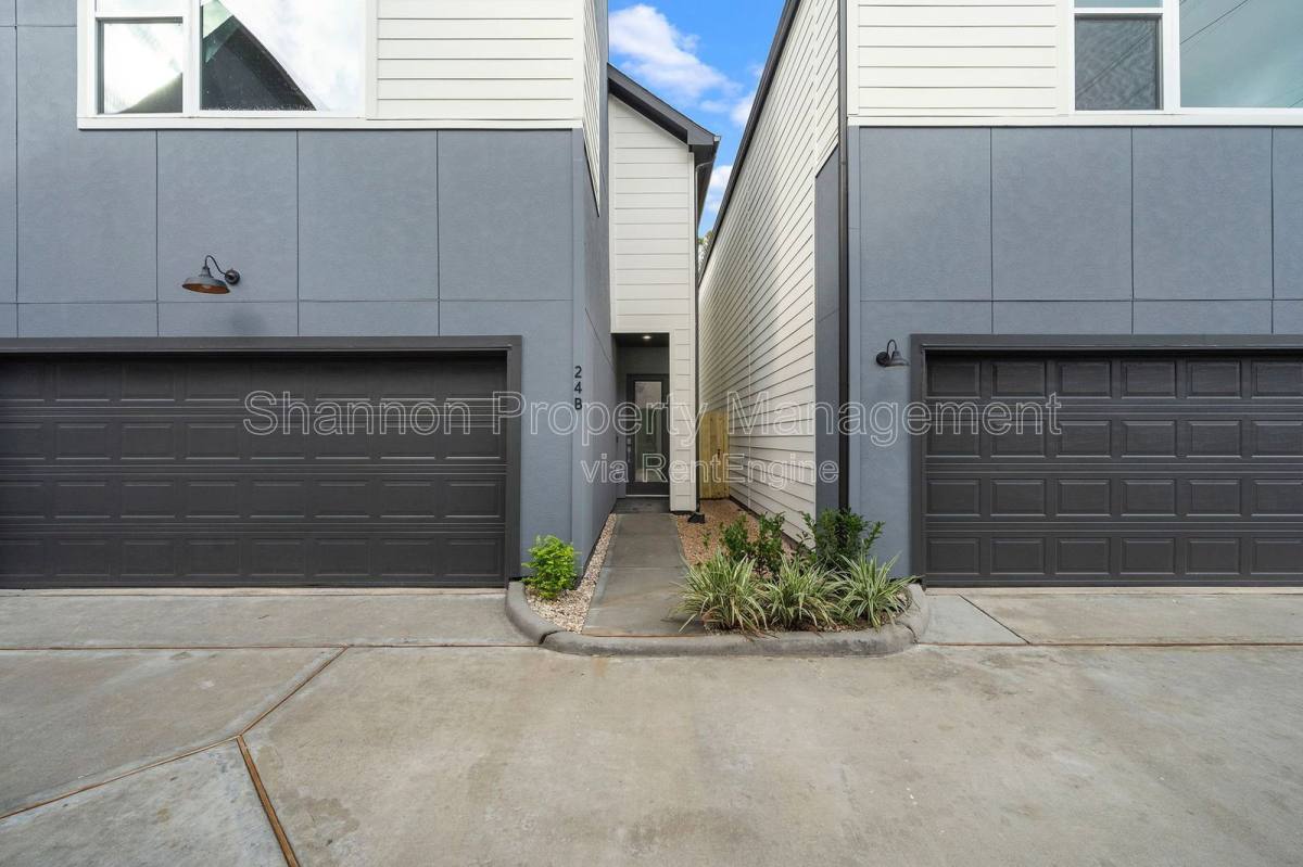 Apartment for rent at 28 Bucan St #B, Houston, TX 77076