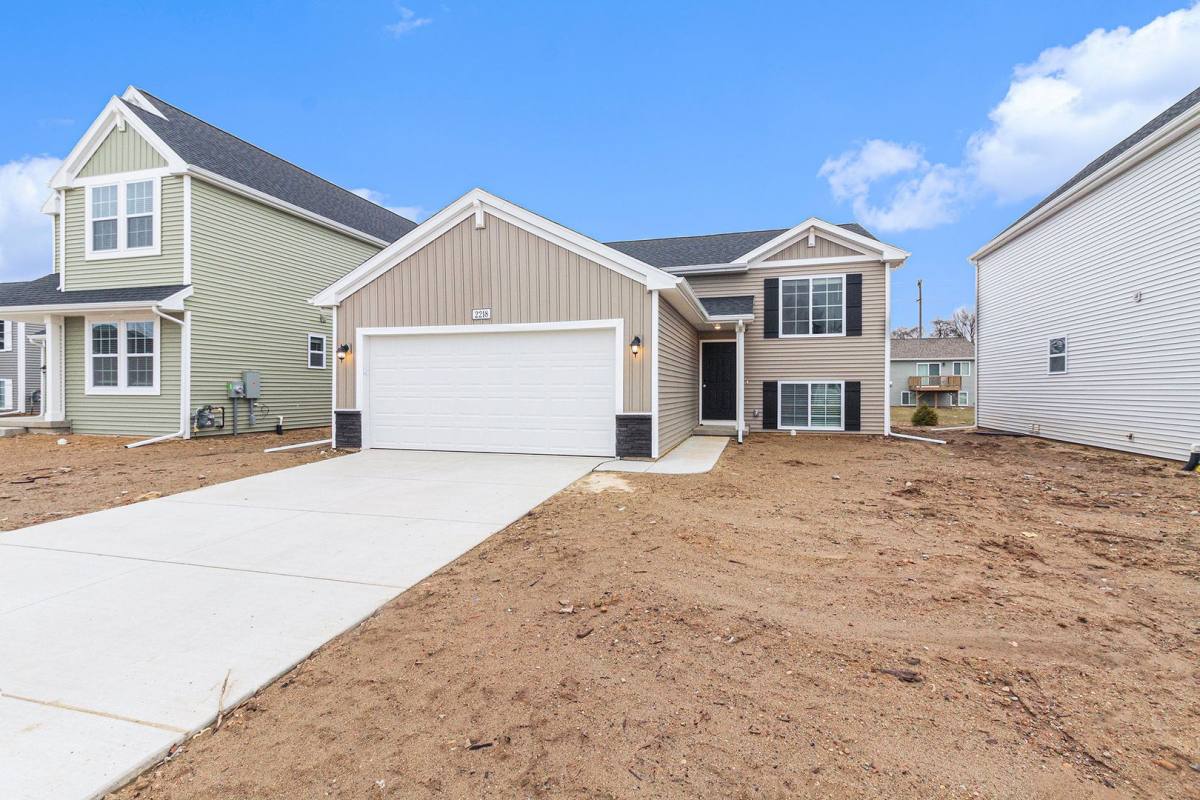 House for rent at 7669 Courtyard Place, Kalamazoo, MI 49008