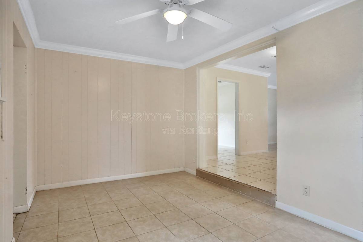 Apartment for rent at 2711 Aloma Ave, Winter Park, FL 32792