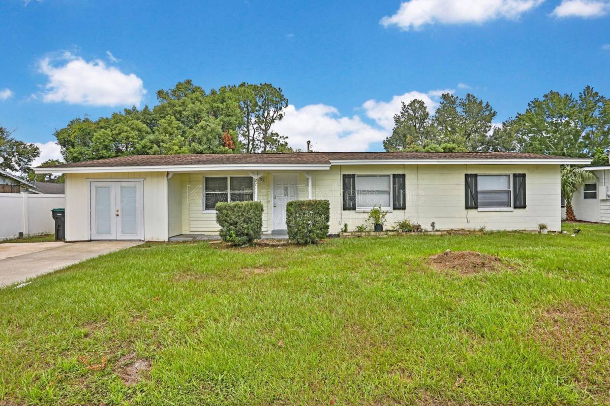 Apartment for rent at 2711 Aloma Ave, Winter Park, FL 32792