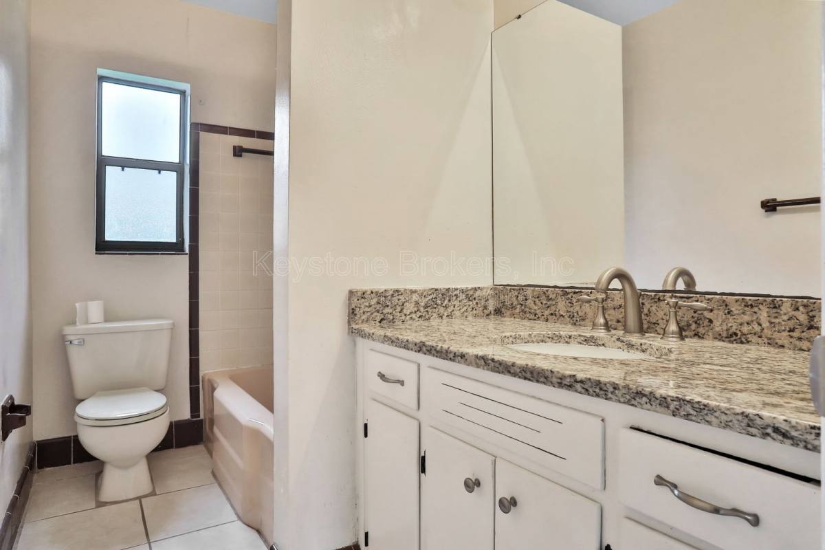 Apartment for rent at 2711 Aloma Ave, Winter Park, FL 32792