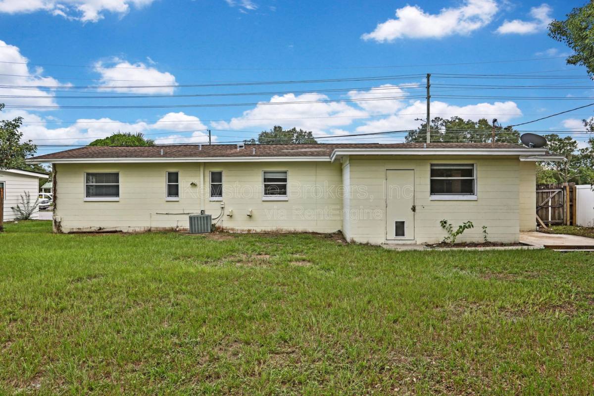 Apartment for rent at 2711 Aloma Ave, Winter Park, FL 32792