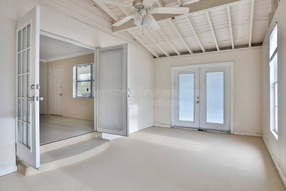 Apartment for rent at 2711 Aloma Ave, Winter Park, FL 32792