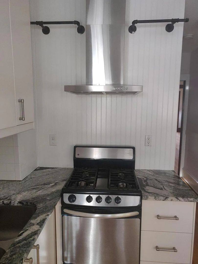 Apartment for rent at 1907 11th Ave S #3, Minneapolis, MN 55404