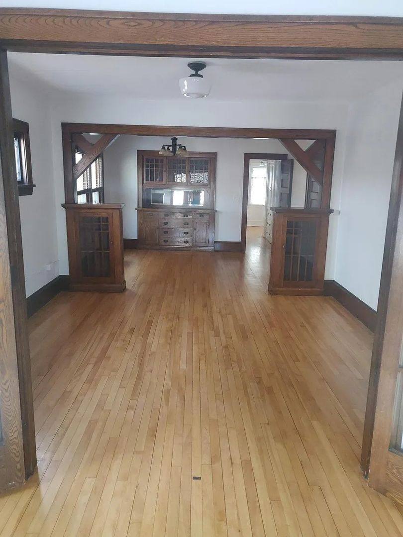 Apartment for rent at 1907 11th Ave S #3, Minneapolis, MN 55404