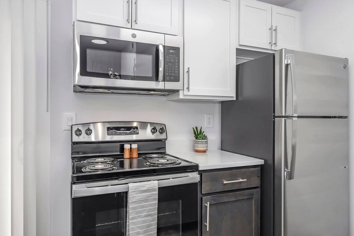 Apartment for rent at 3540 Emeraldcut Dr, Dayton, OH 45431