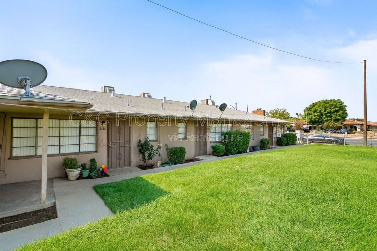 Apartment for rent at 2132 N First St, Fresno, CA 93703