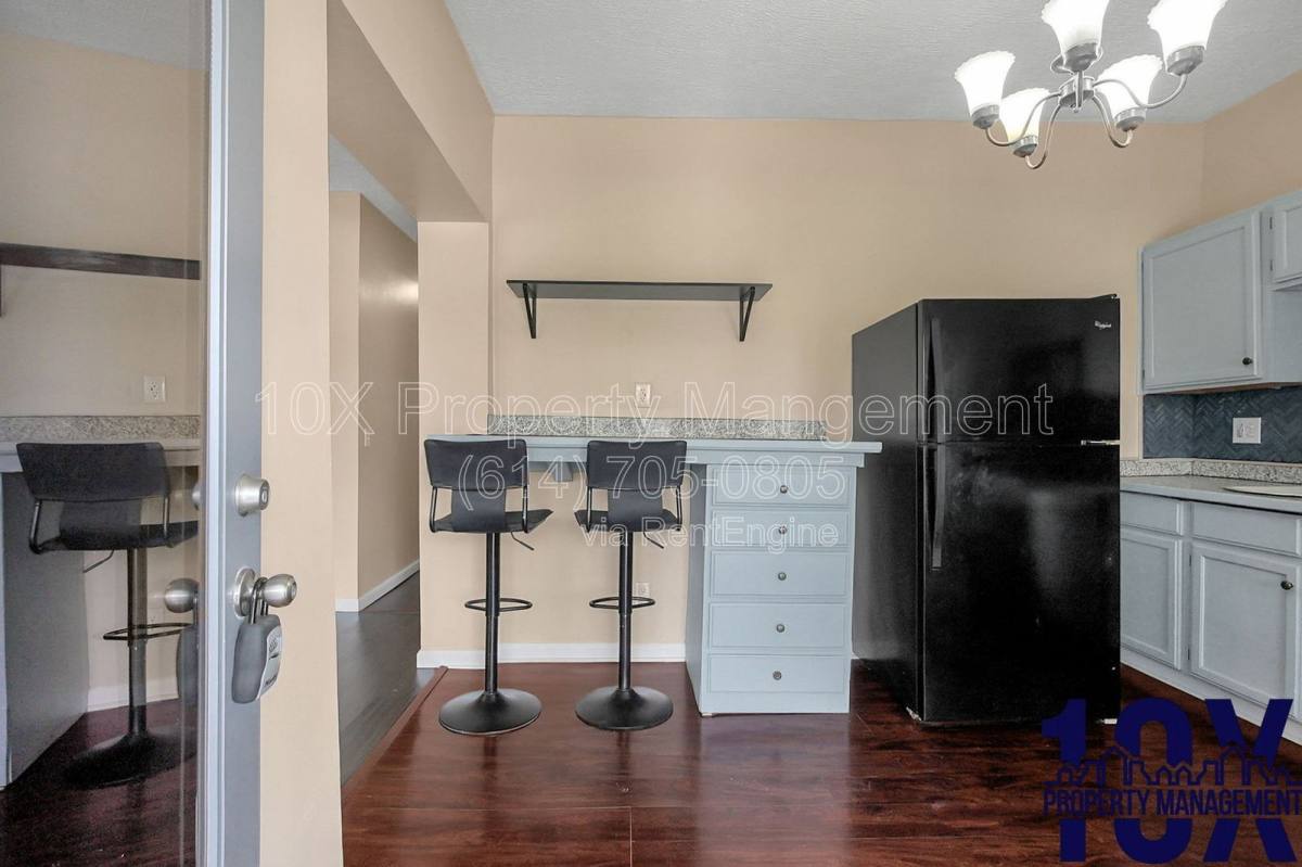 Apartment for rent at 1652 Summit St #A, Columbus, OH 43201