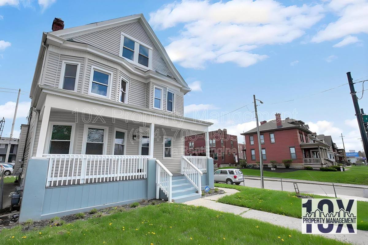 Apartment for rent at 1652 Summit St #A, Columbus, OH 43201